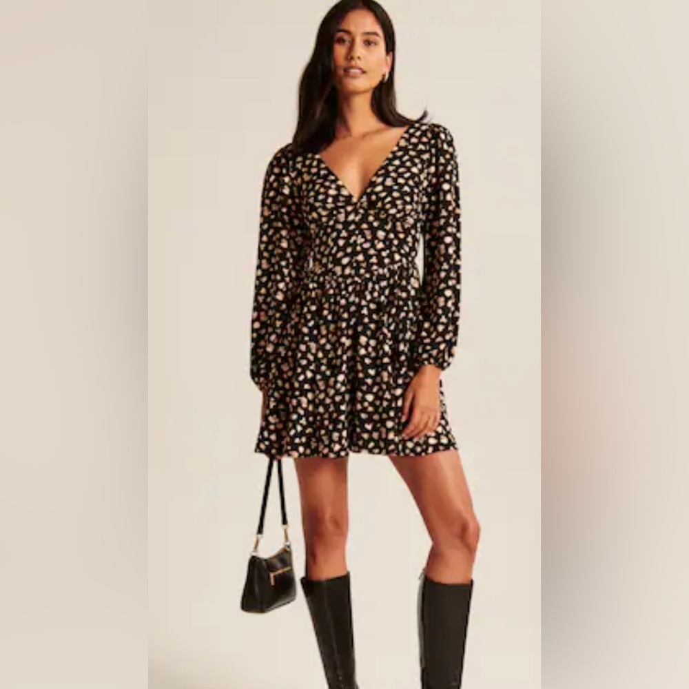 Abercrombie & Fitch corset long sleeve mini dress